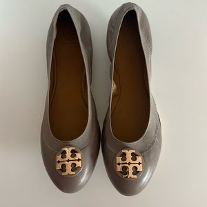Tory Burch Claire Elastic Leather Ballet Flats